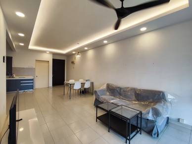 Partial Furnished unit at Koi Kinrara for Sale: