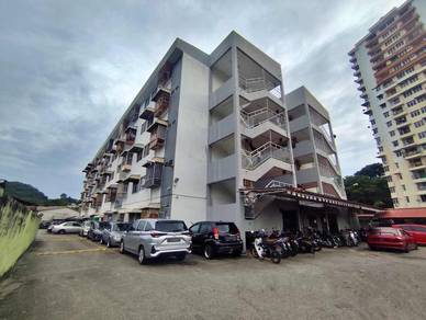 Flat at Lebuh Sungai Ara 1, Desa Sri Ara, Bayan Lepas, Penang