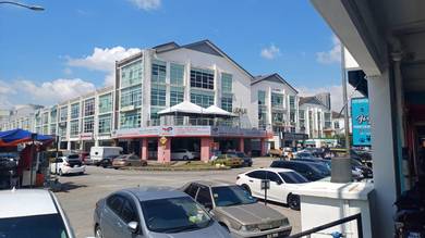 3 Storey Shop For Rent @ Taman Equine