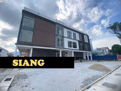 Three Storey Commercial Shoplot Facing Main Road Jalan Peark Jelutong