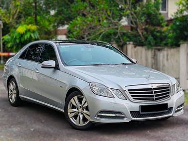 Mercedes Benz E250 AVANTGARDE (CKD) 2.0