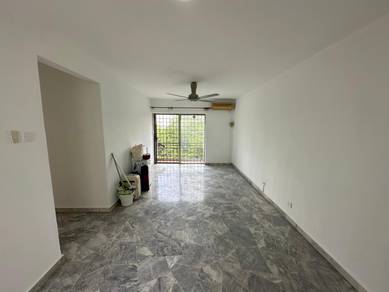 Winner Court B At Desa Petaling, Walk Up First Floor