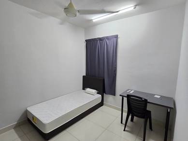 Puncak Damansara, Bedroom's for Rent. Single, medium bedroom available