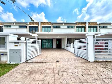 DEPOSIT FLEXIBLE🔥 NEGO RENOVATED 2 Storey Ceria Residence Cyberjaya