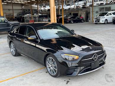 Mercedes Benz E300 2.0 AMG SPORT