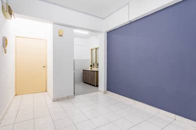 Kinrara Putri Apartment For Rent Build in Kitchen 3 r 2 b 1 cp puchong