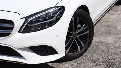 Mercedes Benz C180 1.5 AVANTGARDE AMG LINE
