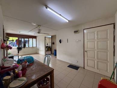 Level 1, Flat PKNS (Medium Cost) Bandar Sultan Suleiman, Port Klang