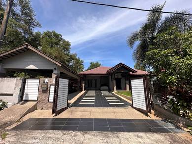 TURUN HARGA 10,000 SQFT Bungalow Bandar Puncak Alam