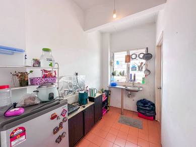 Corner Lot Unit, New Wiring, Tenanted, Good Return