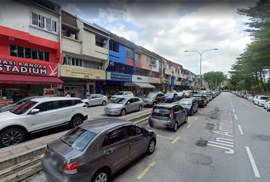Taman Tun Dr Ismail Ground Floor END LOT Shop For Rent