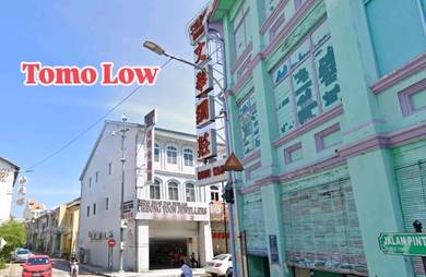 Heritage 3 Storey Shophouse Located At Campbell Street Georgetown