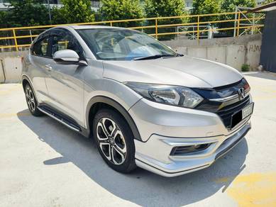 Honda HR-V 1.8 E LOAN KAMI MESTI KAUTIM LULUS