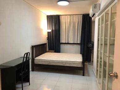 NEW! Queen-Size Comfort Prime Location! 5 min to Pavilion Bukit Jalil