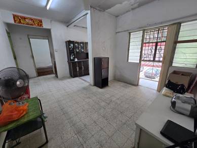(100% loan)Selayang nuri flat for sale