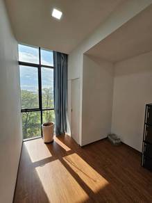 2nd floor Commercial Unit at Emporium (Opposite 101) for Sale
