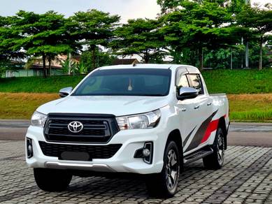 Toyota HILUX 2.4 L-EDITION FACELIFT (A)