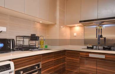 Freehold / Easy Access To Mall / Landed concept for low floor units