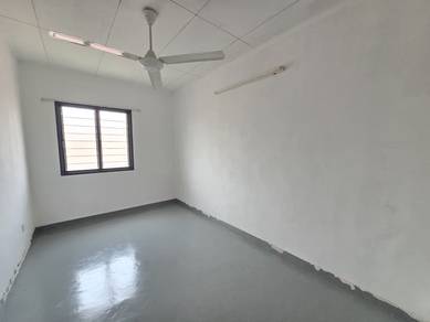 FOR RENT 古来 Indahpura Jalan Melati 一层半中价排楼出租