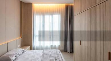Freehold Condo Unit / Beside MRT / Below Market Price Renovation