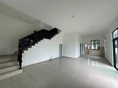 Spacious Corner 3 Storey Superlink Unit Taman Bukit Cheng