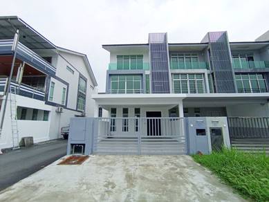 End Lot 3-Storey Bangi Avenue | 7R 7B | FREEHOLD‼️