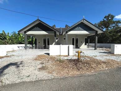 Rumah SEMI D MURAH 4BILIK KG BINJAI BONGKOK BUKIT PAYUNG MARANG