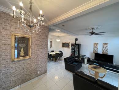 FOR SALE - Rumah Teres 2 Tingkat Open Facing View Playground