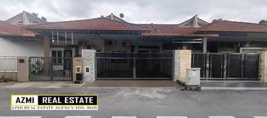 Single Storey Intermediate Terrace at Taman Wan Puteri Semariang