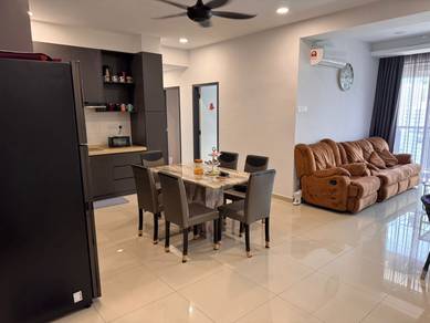 GT2 , Golden triangle 2 condo, relau, ffurnished,2 car parks