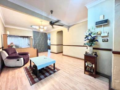 FACING OPEN [Renovated] Double Storey SS 19 @ Subang Jaya