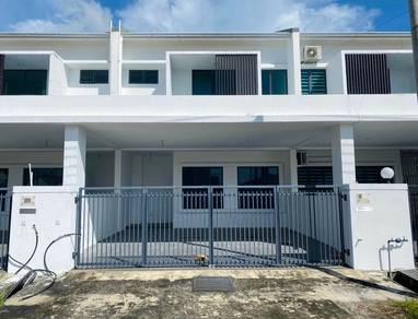 Double Storey Terrace Intermediate , Senadin Miri
