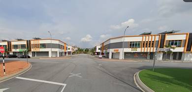 Seremban 2 Corner Lot Shop For Sale Roi up to 4.2%