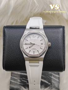 Girard-Perregaux Laureato 38mm Diamonds 💎 (2018)