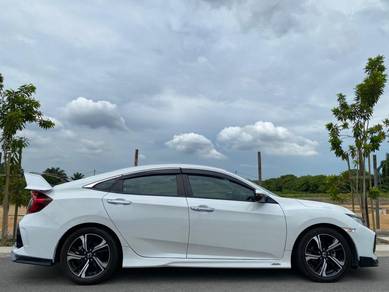 Honda CIVIC 1.5 TC-PREMIUM (A)