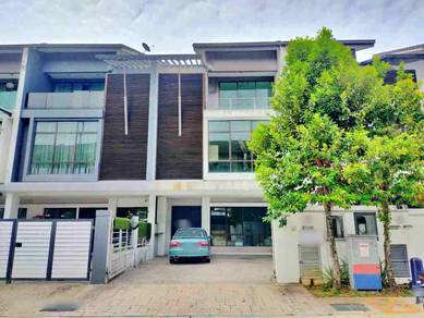3 Storey Terrace House,Taman Perdana Residence 2, Batu Caves, Selangor