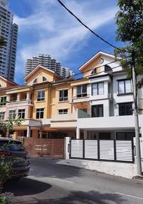 3 Storey terrace at Chee Seng Garden Tanjung Bunga