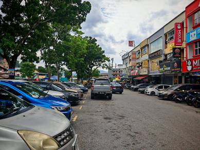 3 Storey Intermediate Shop Lot, Jalan Pinggiran 1A/1 (FOR SALE)