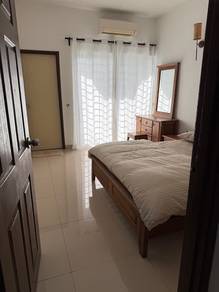 Fawina Court