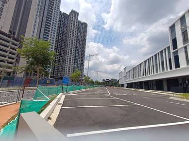 Taman Medan PJ Brand New Ground Floor Shop Lot 22x65 Hot Area for Rent