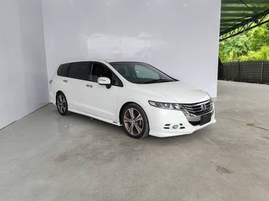 Honda ODYSSEY 2.4 (A) RB3 ABSOLUTE MPV CAR
