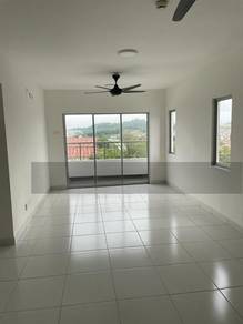 Partially Furnished 3 Bedrooms,Pangsapuri Gapura Bayu @ Jade Hills