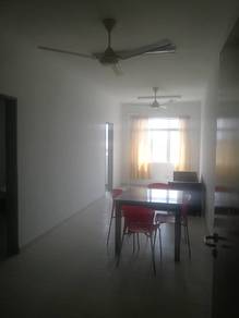 Academia Condo South City Almost Fully Furnished 1 Carpark