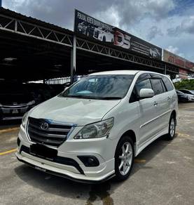 Toyota INNOVA 2.0 G (A)