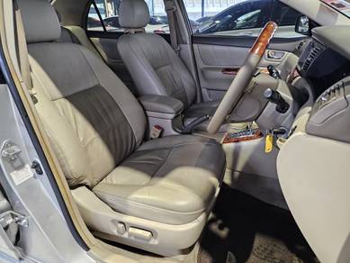 Toyota COROLLA ALTIS 1.8 G FACELIFT LEATHER SEAT
