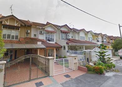 Bandar Kinrara BK 5 Puchong 2 Storey House 20x70 🌟 Renovated Freehold