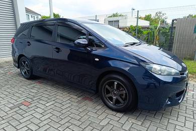 Toyota WISH 1.8 S (A) PADDLE SHIFT 1 OWNER
