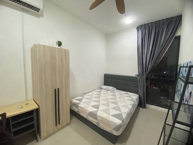 [Walk to MRT] Sqwhere Small Room Sungai Buloh For Rent (Mix Unit)