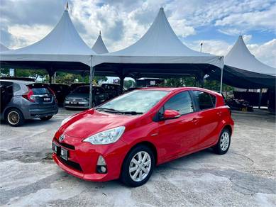 Toyota PRIUS C 1.5 (HYBRID) (A)
