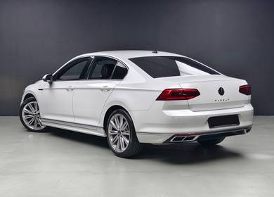 Ori Mil 25k 2022 PASSAT 2.0 R-LINE Warranty 2027